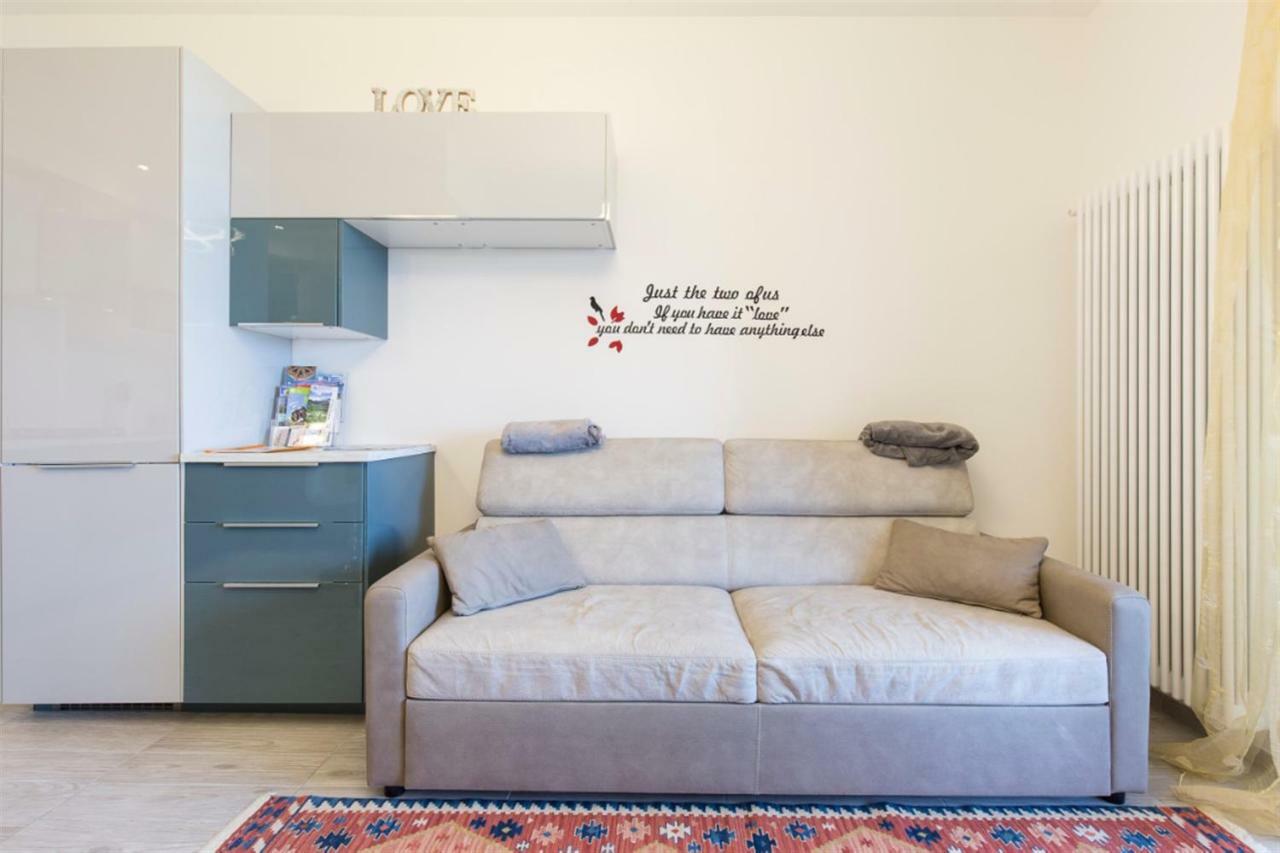 La Tana Del Lupo Stresa Apartment Luaran gambar